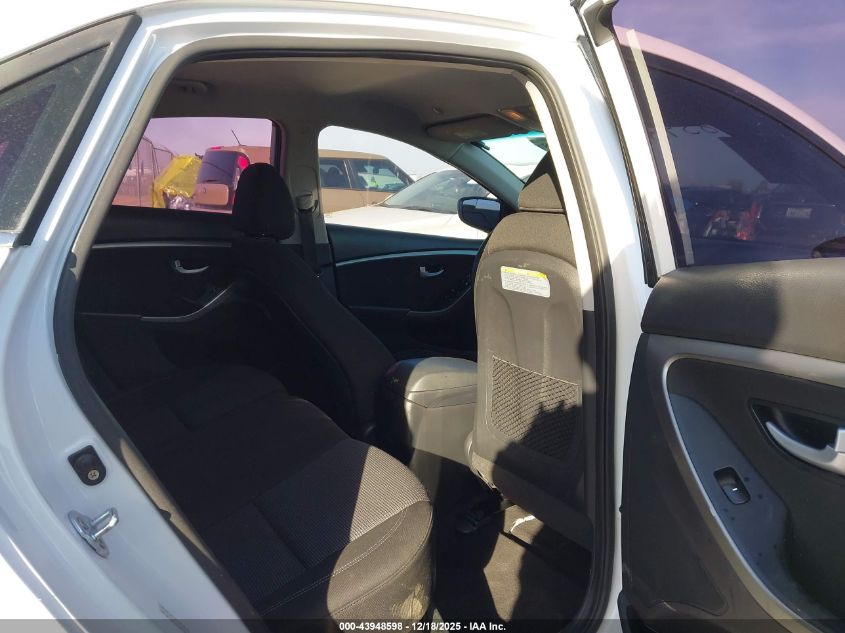 2017 Hyundai Elantra Gt VIN: KMHD35LH7HU369882 Lot: 43948598