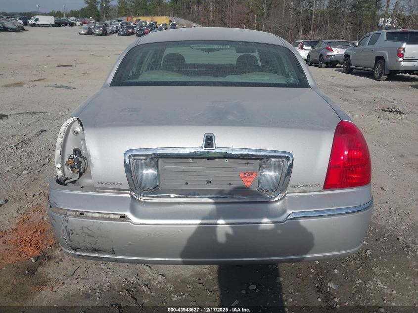 2008 Lincoln Town Car Signature Limited VIN: 2LNHM82V78X650094 Lot: 43948627