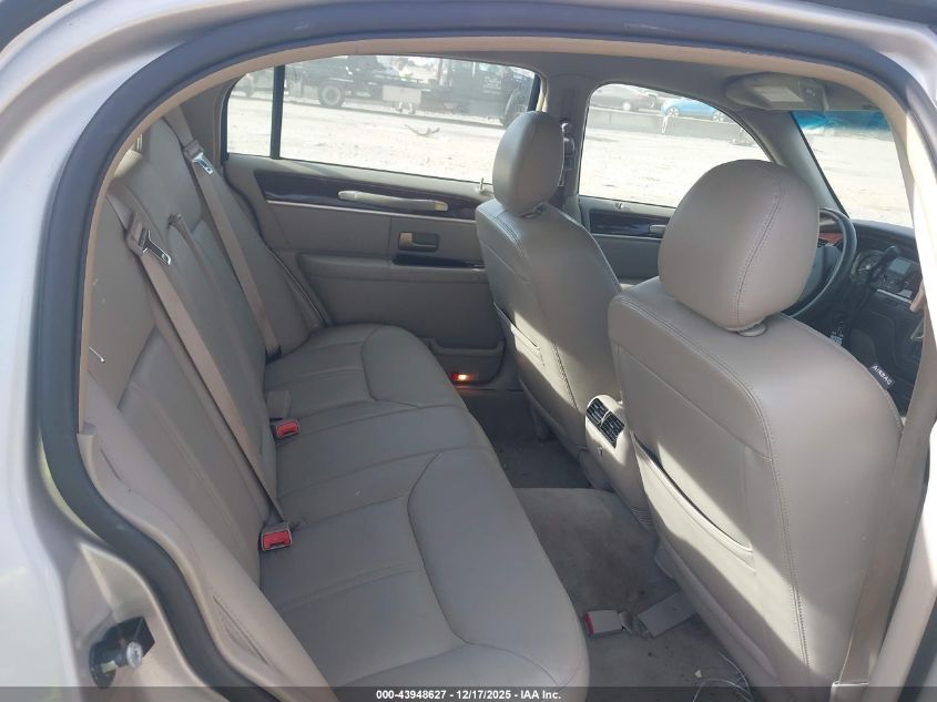 2008 Lincoln Town Car Signature Limited VIN: 2LNHM82V78X650094 Lot: 43948627