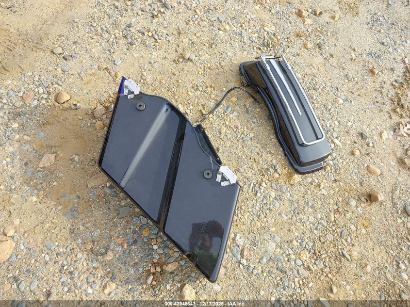 2004 Harley-Davidson Flhtcse VIN: 1HD1PJE114Y952888 Lot: 43948647