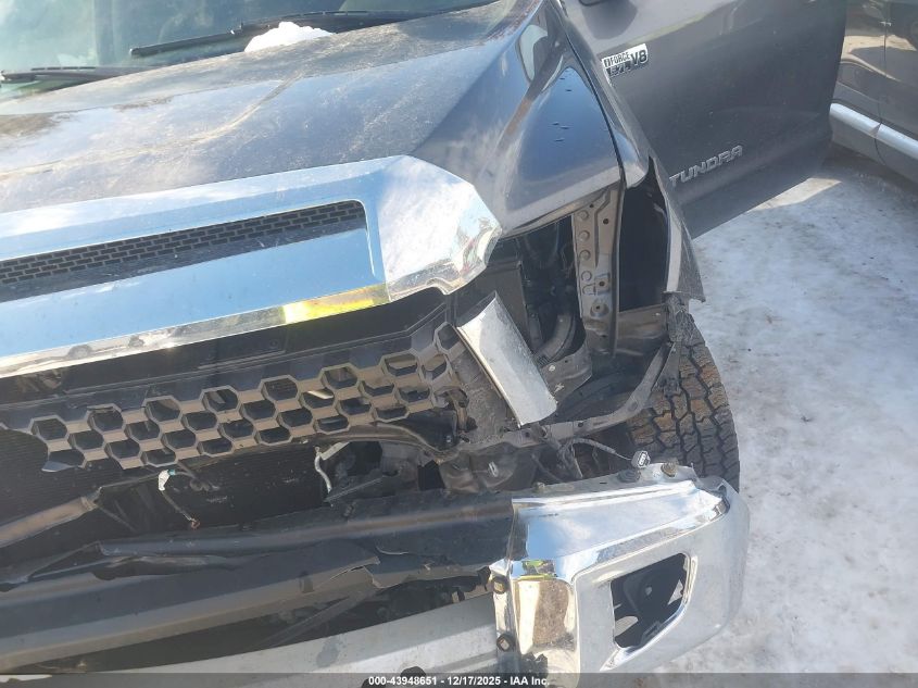 2019 Toyota Tundra Sr5 5.7L V8 VIN: 5TFDW5F12KX867987 Lot: 43948651