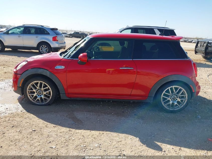 2015 Mini Hardtop Cooper S VIN: WMWXP7C53F2A38569 Lot: 43948654