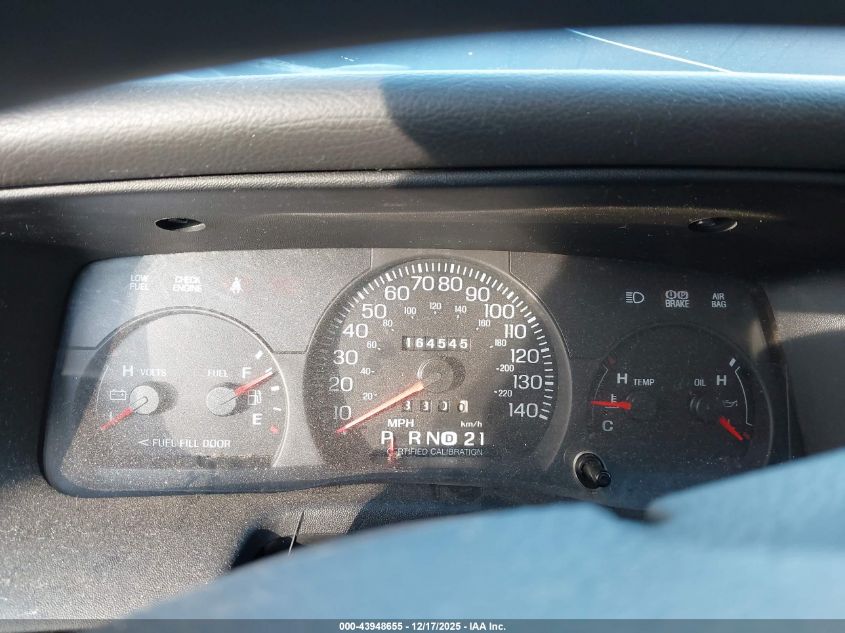 2005 Ford Crown Victoria Police VIN: 2FAHP71W45X165445 Lot: 43948655