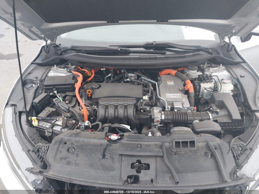 VIN JHMZC5F37JC010553 2018 HONDA CLARITY PLUG-IN HYBRID TOURING