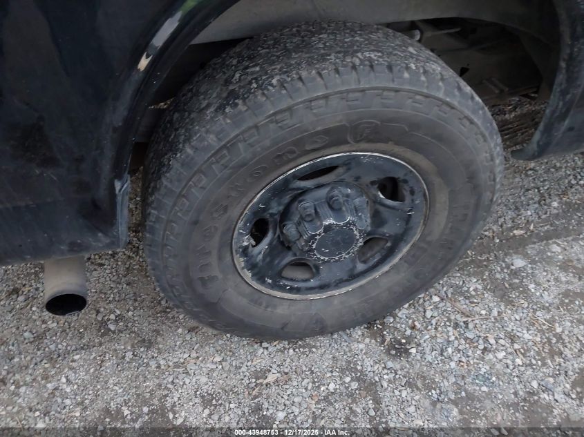 2017 Chevrolet Express 2500 Work Van VIN: 1GCWGAFF2H1334866 Lot: 43948753