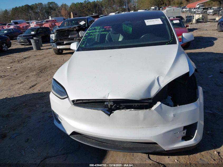 2017 Tesla Model X 100D/75D/90D VIN: 5YJXCBE20HF034822 Lot: 43948783