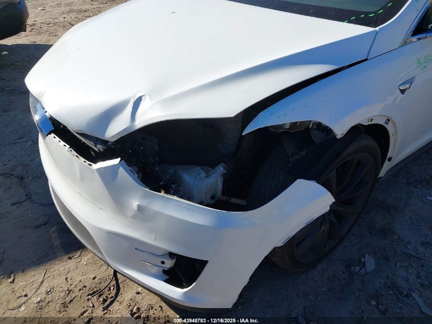 2017 Tesla Model X 100D/75D/90D VIN: 5YJXCBE20HF034822 Lot: 43948783