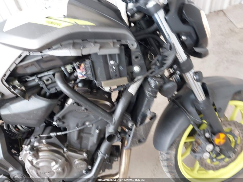 2018 Yamaha Mt07 VIN: JYARM27E0JA002587 Lot: 43948854