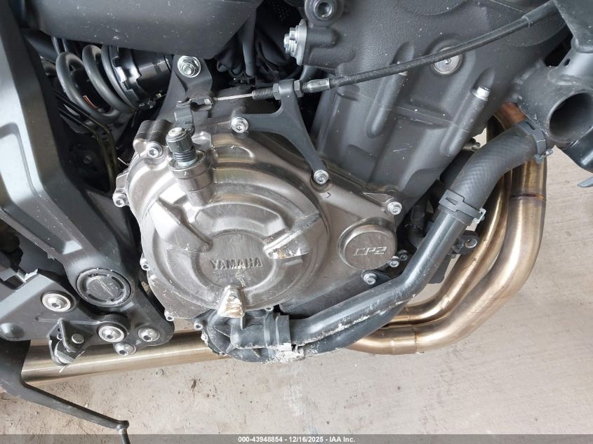 2018 Yamaha Mt07 VIN: JYARM27E0JA002587 Lot: 43948854