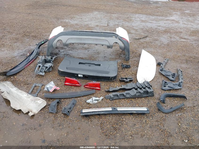 2017 BMW X1 Sdrive28I VIN: WBXHU7C31H5H35225 Lot: 43948859