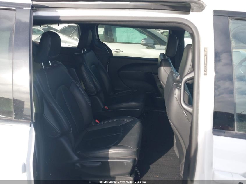 2021 Chrysler Pacifica Hybrid Touring L VIN: 2C4RC1L70MR548511 Lot: 43948868