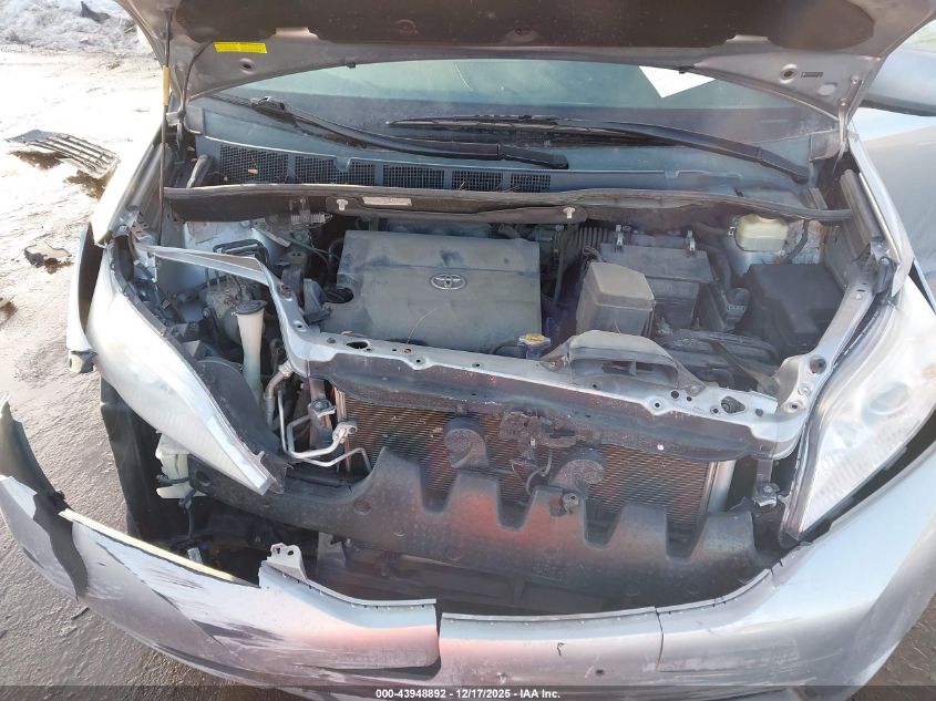 2015 Toyota Sienna Xle 8 Passenger VIN: 5TDYK3DCXFS552825 Lot: 43948892