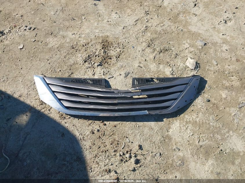 2015 Toyota Sienna Xle 8 Passenger VIN: 5TDYK3DC8FS614464 Lot: 43948899