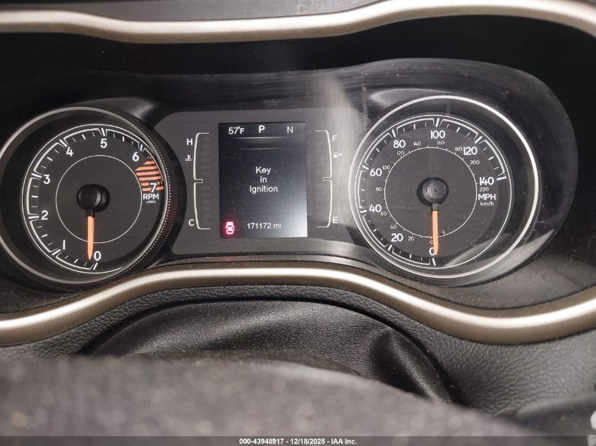 2016 Jeep Cherokee Latitude VIN: 1C4PJMCB2GW338328 Lot: 43948917