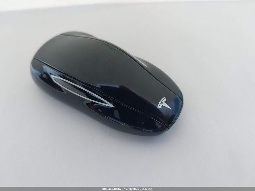 2015 Tesla Model S 60/70/85 VIN: 5YJSA1H19FF089215 Lot: 43948967