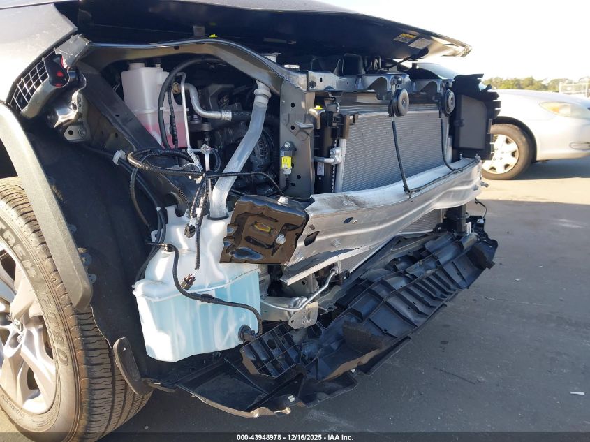 2024 Toyota Rav4 Xle VIN: 2T3P1RFV3RC468835 Lot: 43948978