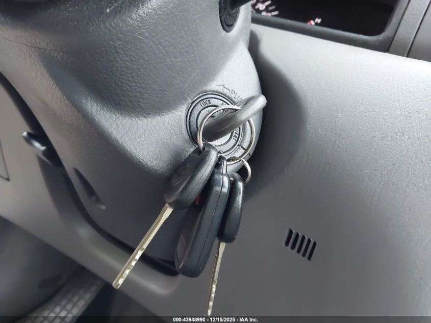 2008 Toyota Corolla Le VIN: 1NXBR32E28Z939532 Lot: 43948990