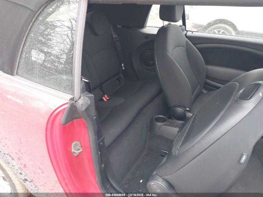 2009 Mini Cooper VIN: WMWMR33549TU96736 Lot: 43949055