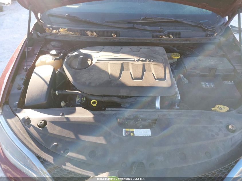 2016 Chrysler 200 C VIN: 1C3CCCEG4GN135625 Lot: 43949110