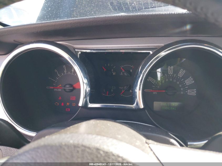 2008 Ford Mustang V6 Deluxe/V6 Premium VIN: 1ZVHT84N985198927 Lot: 43949143