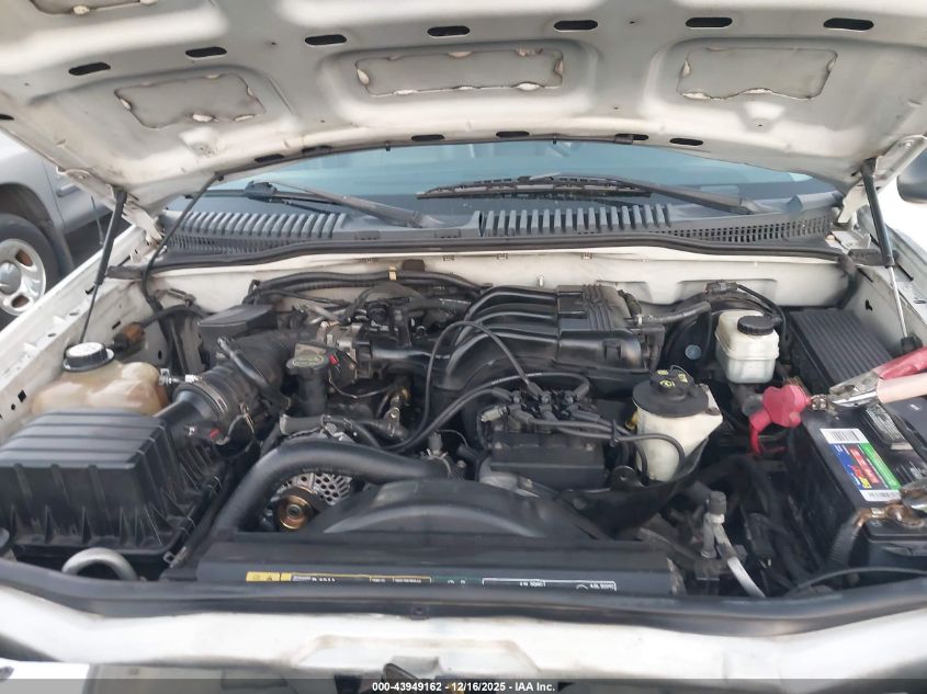 2005 Ford Explorer Xlt/Xlt Sport VIN: 1FMDU63E05UB38682 Lot: 43949162