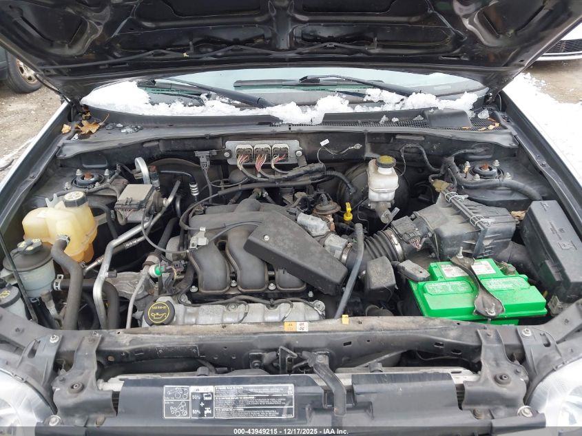 2007 Ford Escape Xlt/Xlt Sport VIN: 1FMYU93117KB97450 Lot: 43949215