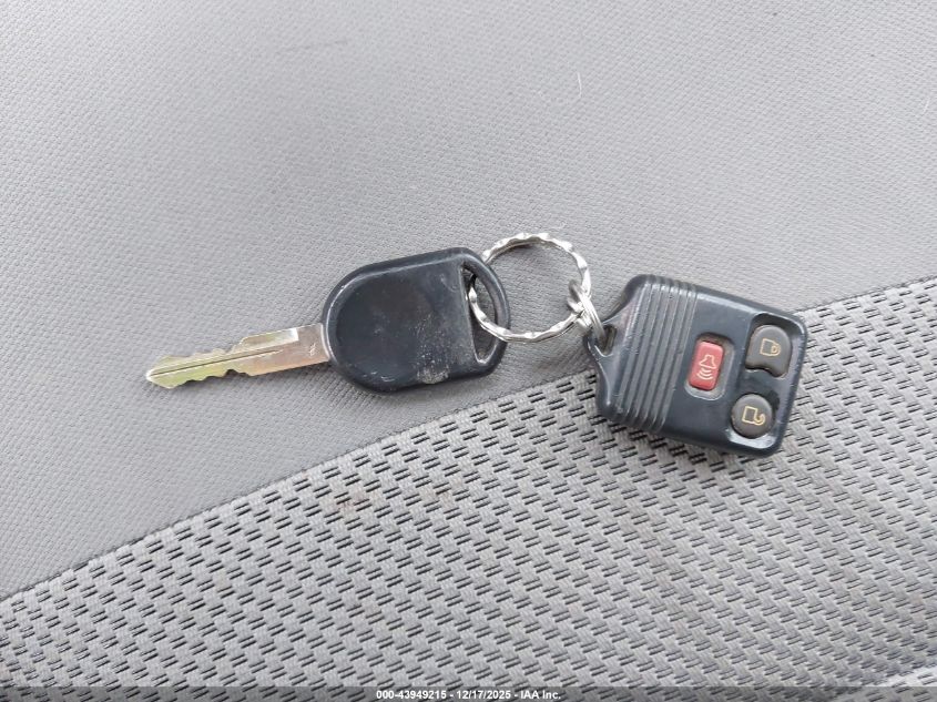 2007 Ford Escape Xlt/Xlt Sport VIN: 1FMYU93117KB97450 Lot: 43949215