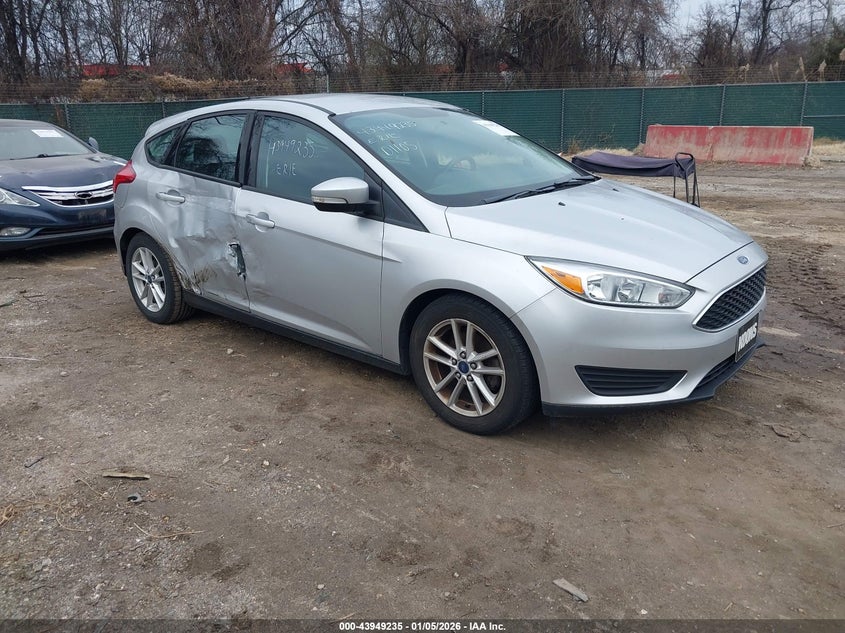 1FADP3K25GL261586 2016 Ford Focus Se auction photo 1