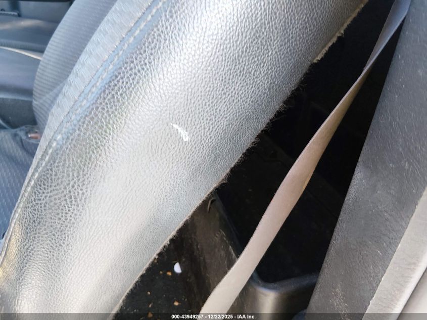 2004 Dodge Ram 1500 St VIN: 1D7HA16K34J122727 Lot: 43949257