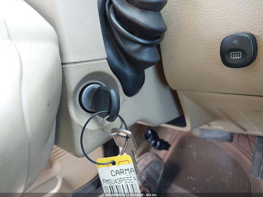 2005 Ford Excursion Limited VIN: 1FMSU43P55EA84335 Lot: 43949310