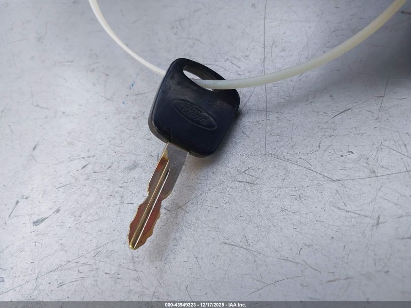 1999 Ford F-150 Lariat/Work Series/Xl/Xlt VIN: 1FTRX17W4XKA52801 Lot: 43949323