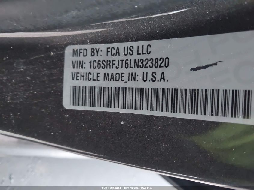 2020 Ram 1500 Laramie 4X4 5'7 Box VIN: 1C6SRFJT6LN323820 Lot: 43949344