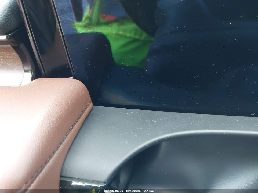 2025 Lincoln Aviator Reserve VIN: 5LM5J7XC2SGL17504 Lot: 43949366