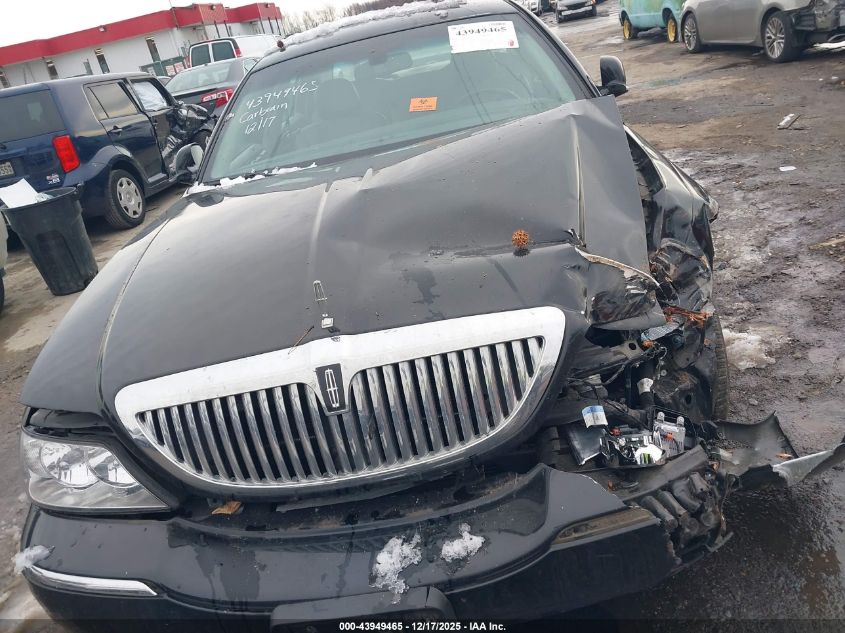 2007 Lincoln Town Car Signature Limited VIN: 1LNHM82V07Y637041 Lot: 43949465