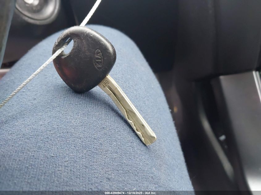 2013 Kia Sorento Lx VIN: 5XYKTCA60DG323792 Lot: 43949474