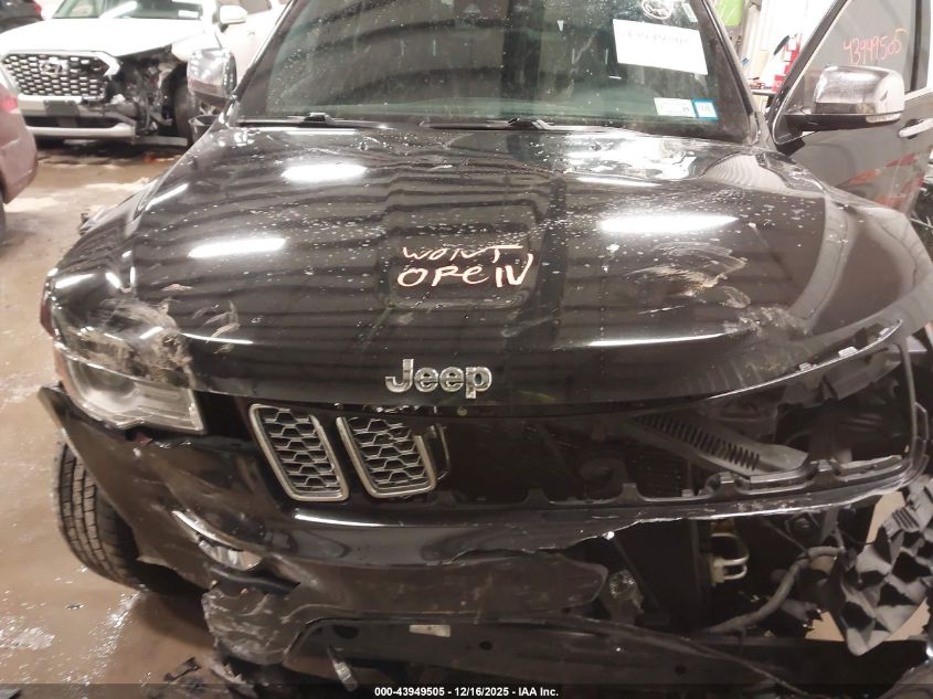 2017 Jeep Grand Cherokee Overland 4X4 VIN: 1C4RJFCG0HC940034 Lot: 43949505