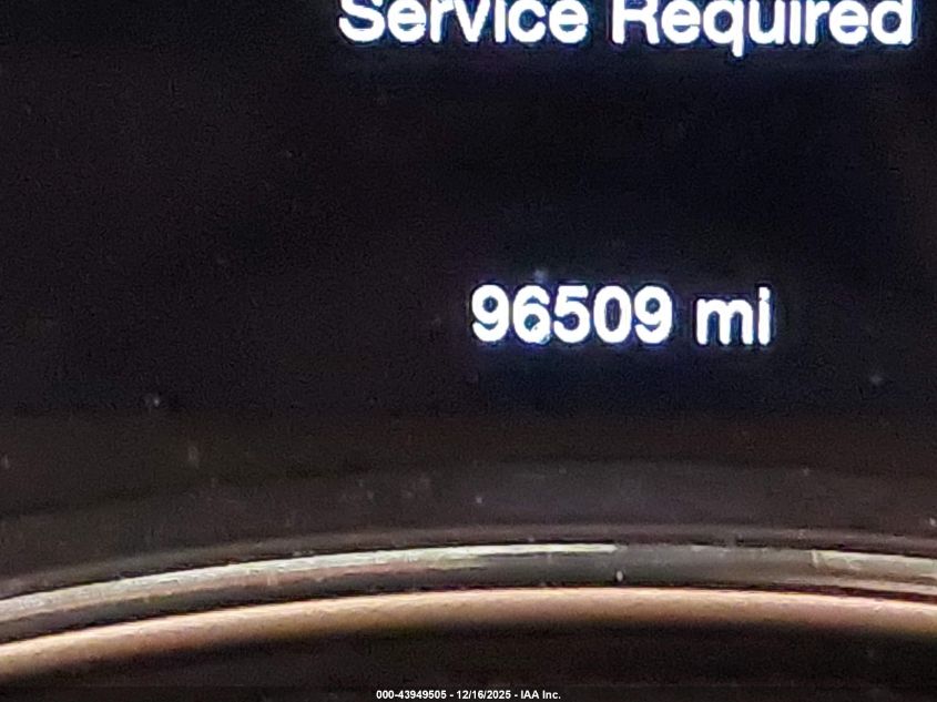 2017 Jeep Grand Cherokee Overland 4X4 VIN: 1C4RJFCG0HC940034 Lot: 43949505