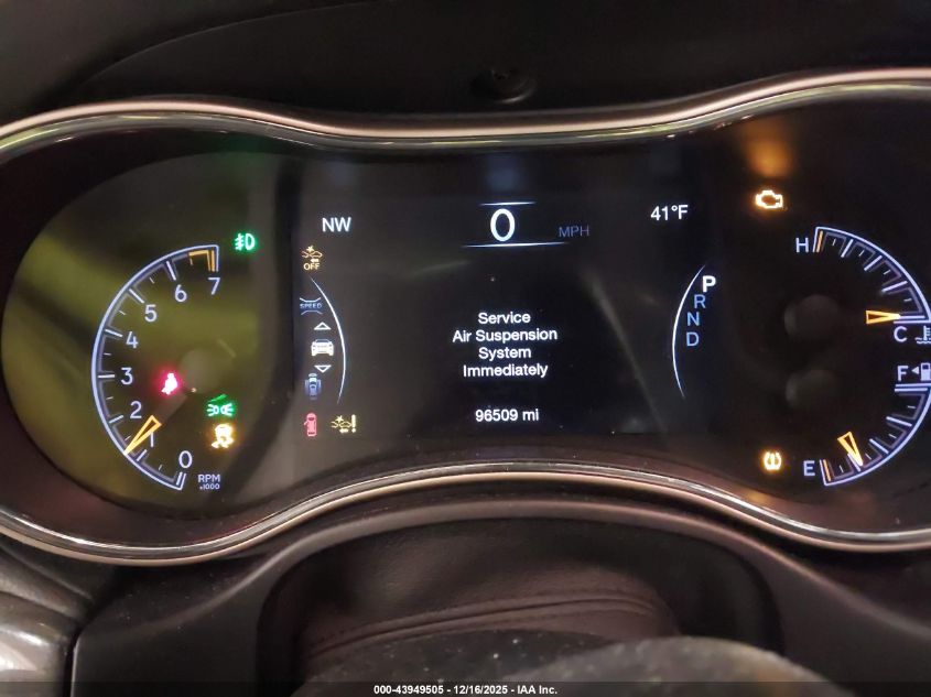 2017 Jeep Grand Cherokee Overland 4X4 VIN: 1C4RJFCG0HC940034 Lot: 43949505