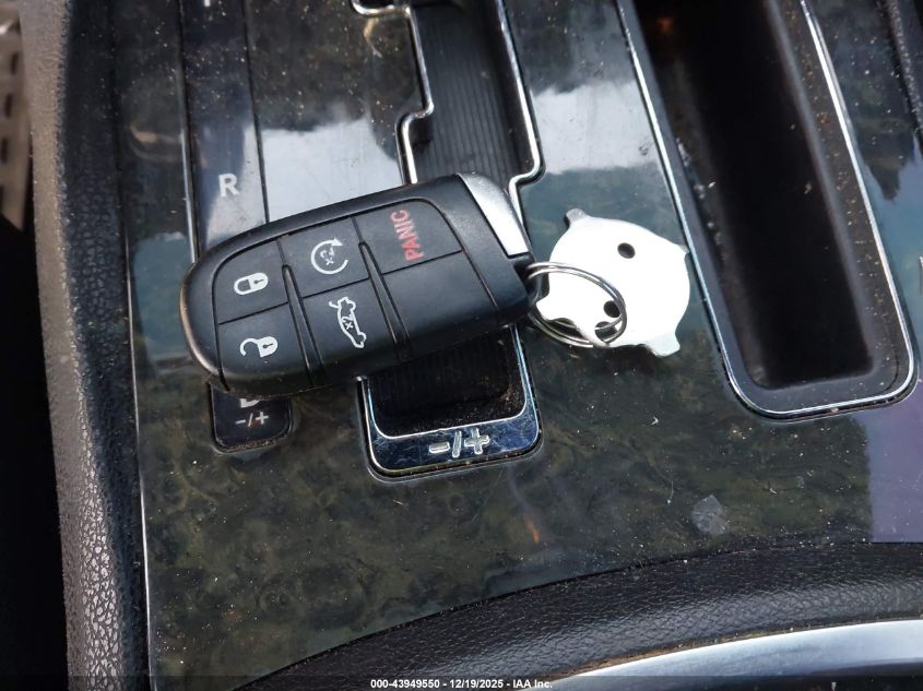 2011 Chrysler 300C VIN: 2C3CA6CT8BH522039 Lot: 43949550