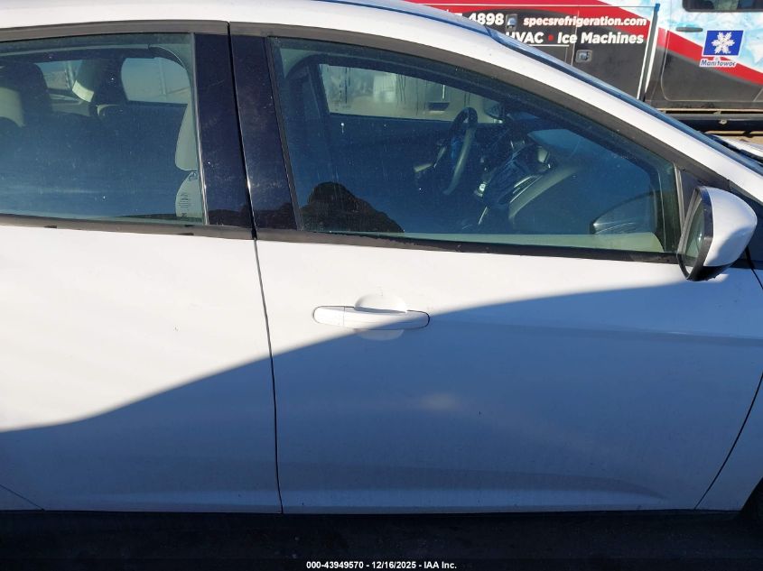 2012 Ford Focus Se VIN: 1FAHP3K26CL428856 Lot: 43949570