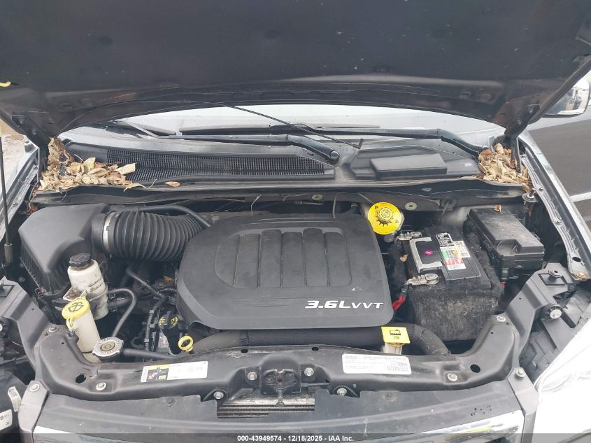 2016 Chrysler Town & Country Touring-L Anniversary Edition VIN: 2C4RC1CG0GR200521 Lot: 43949574