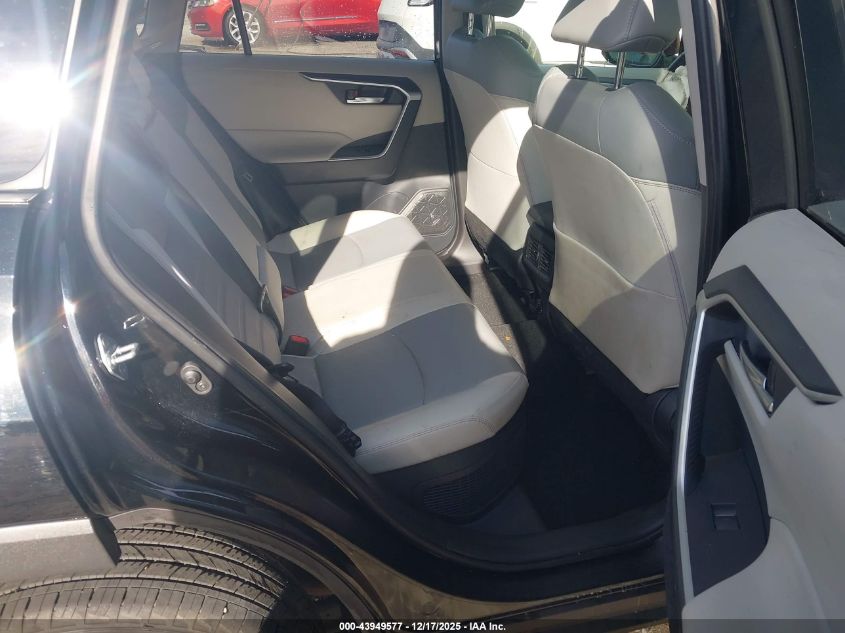 2023 Toyota Rav4 Hybrid Xle Premium VIN: JTMB6RFV4PD113130 Lot: 43949577