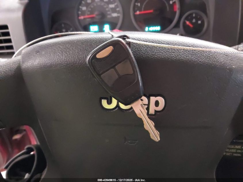 2007 Jeep Patriot Sport VIN: 1J8FF28WX7D395636 Lot: 43949615