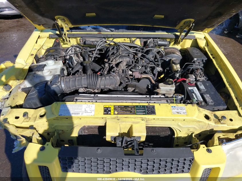 2003 Ford Explorer Sport Trac Xls/Xlt VIN: 1FMZU77E73UB00725 Lot: 43949638