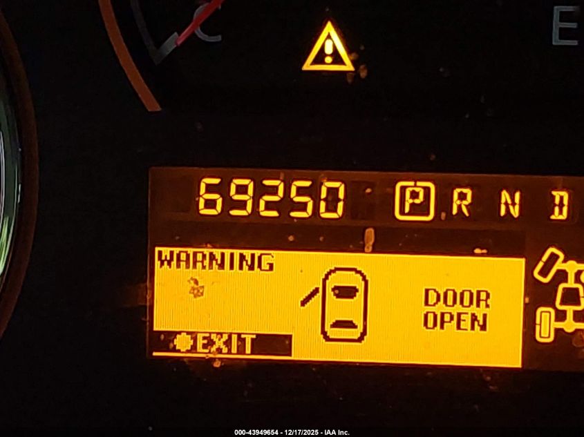 2015 Nissan Armada Platinum VIN: 5N1AA0NE8FN623265 Lot: 43949654