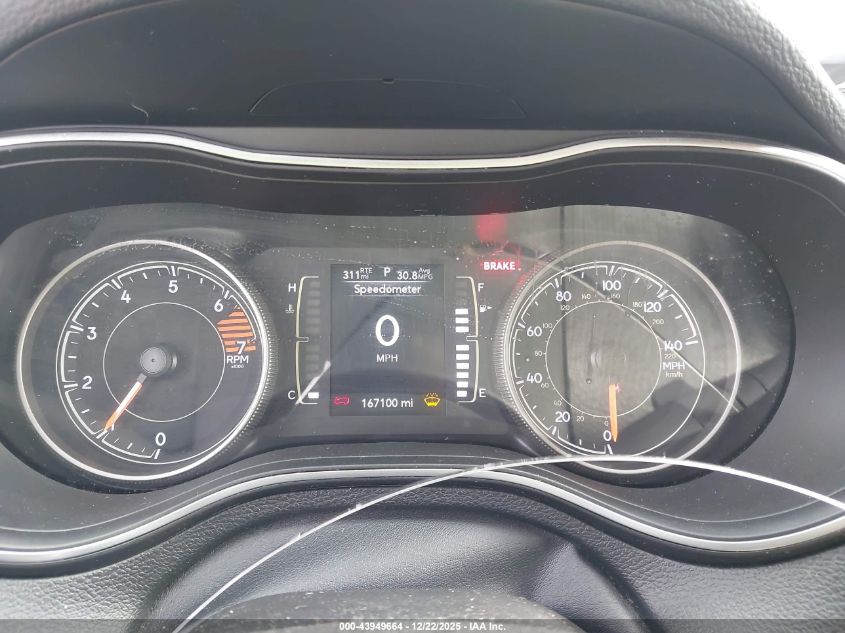 2019 Jeep Cherokee Latitude Fwd VIN: 1C4PJLCB3KD348235 Lot: 43949664