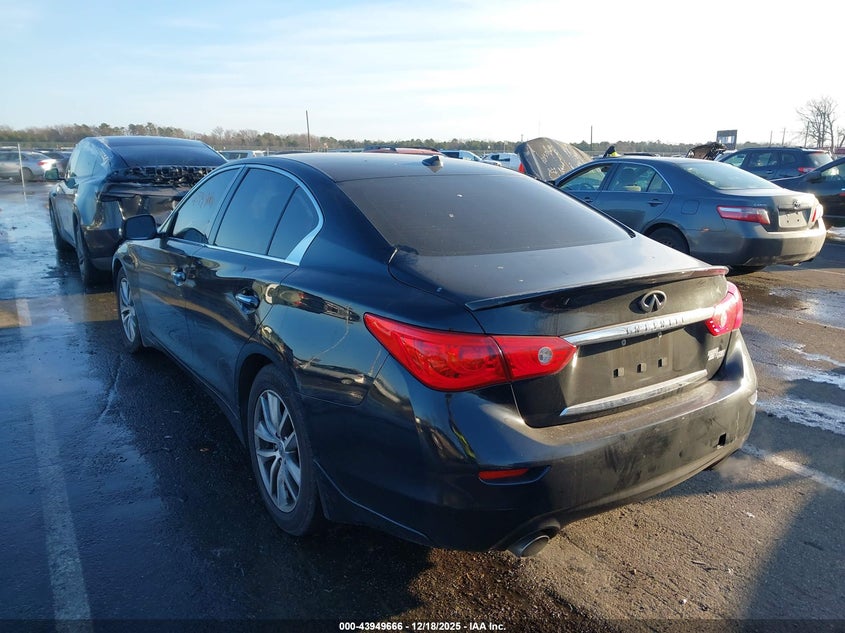 Infiniti Q50 — thumbnail 3