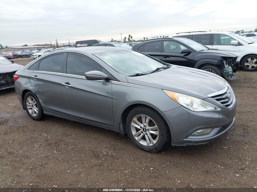 5NPEB4AC1DH755666 2013 Hyundai Sonata Gls auction photo 1