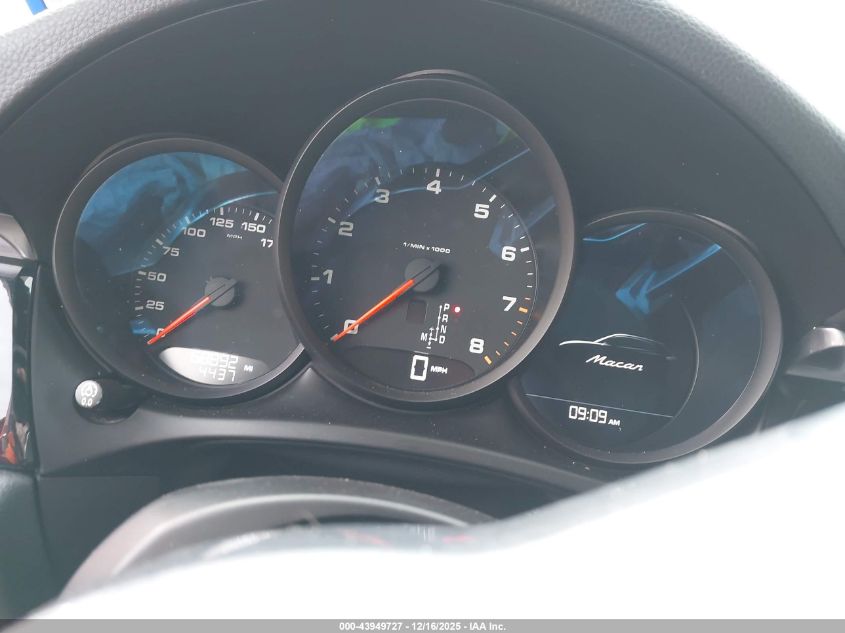 2018 Porsche Macan VIN: WP1AA2A52JLB17651 Lot: 43949727