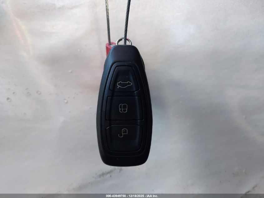 2012 Ford Focus Titanium VIN: 1FAHP3N25CL193460 Lot: 43949758